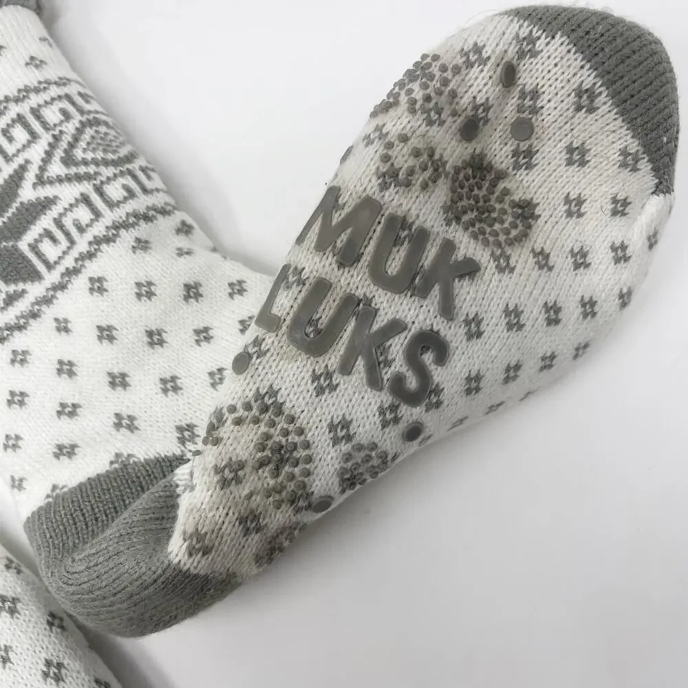 Muk Luks Fuzzy Crew Height Slipper Socks White Gray Non Skid Dots Cozy Warm
